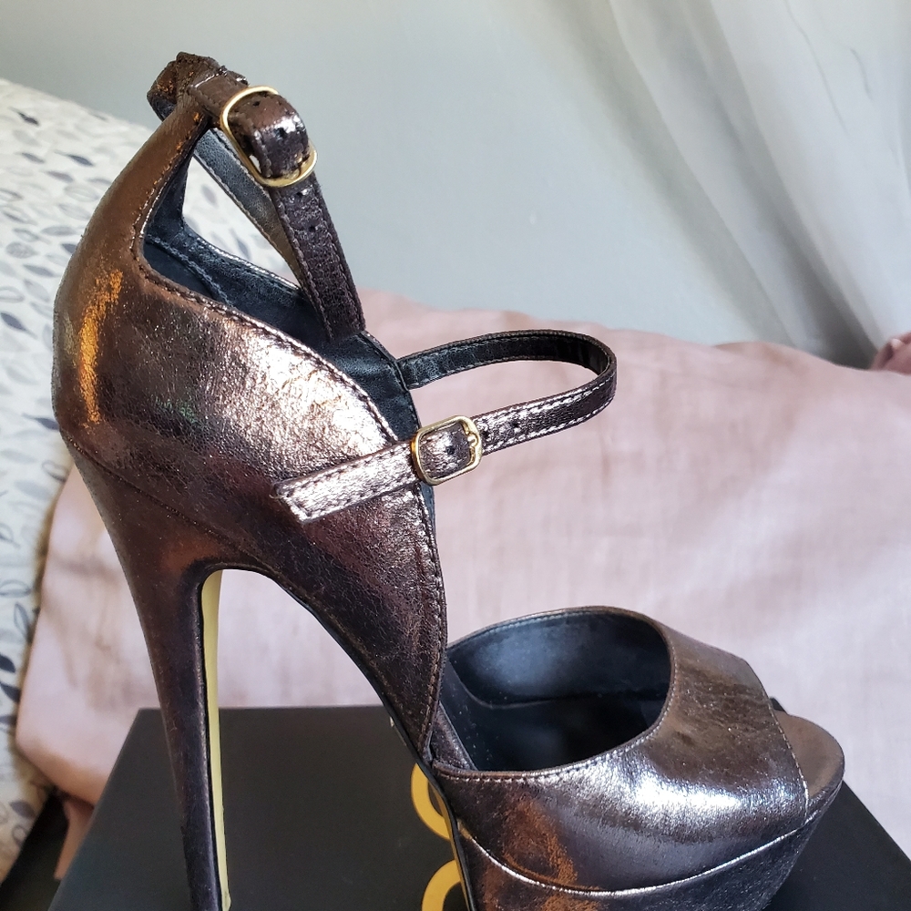Bebe Metallic Platform High Heels Allice Size 9